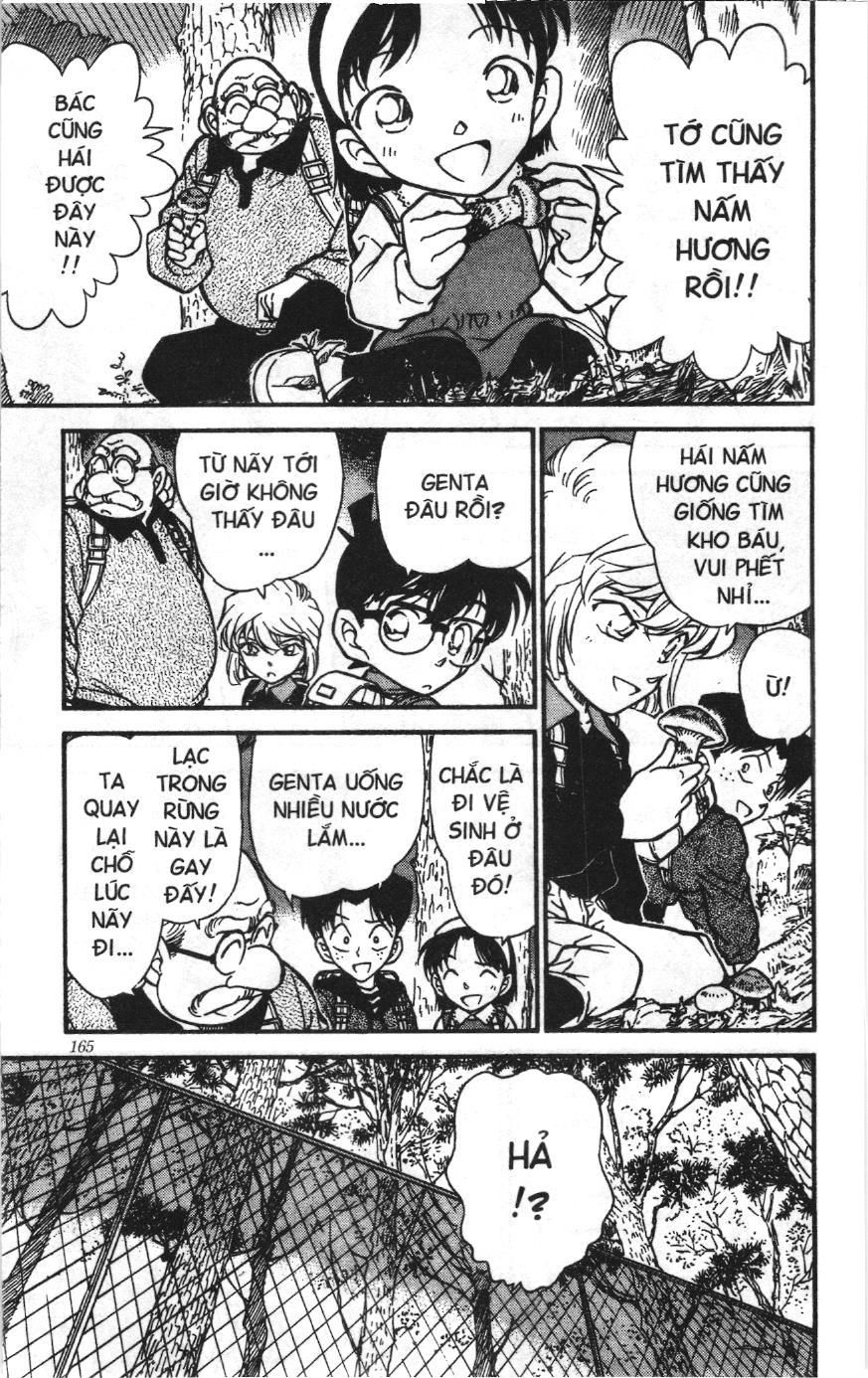 Thám tử lừng danh Conan Loạt truyện tranh Chap 283 - Next Chap 284